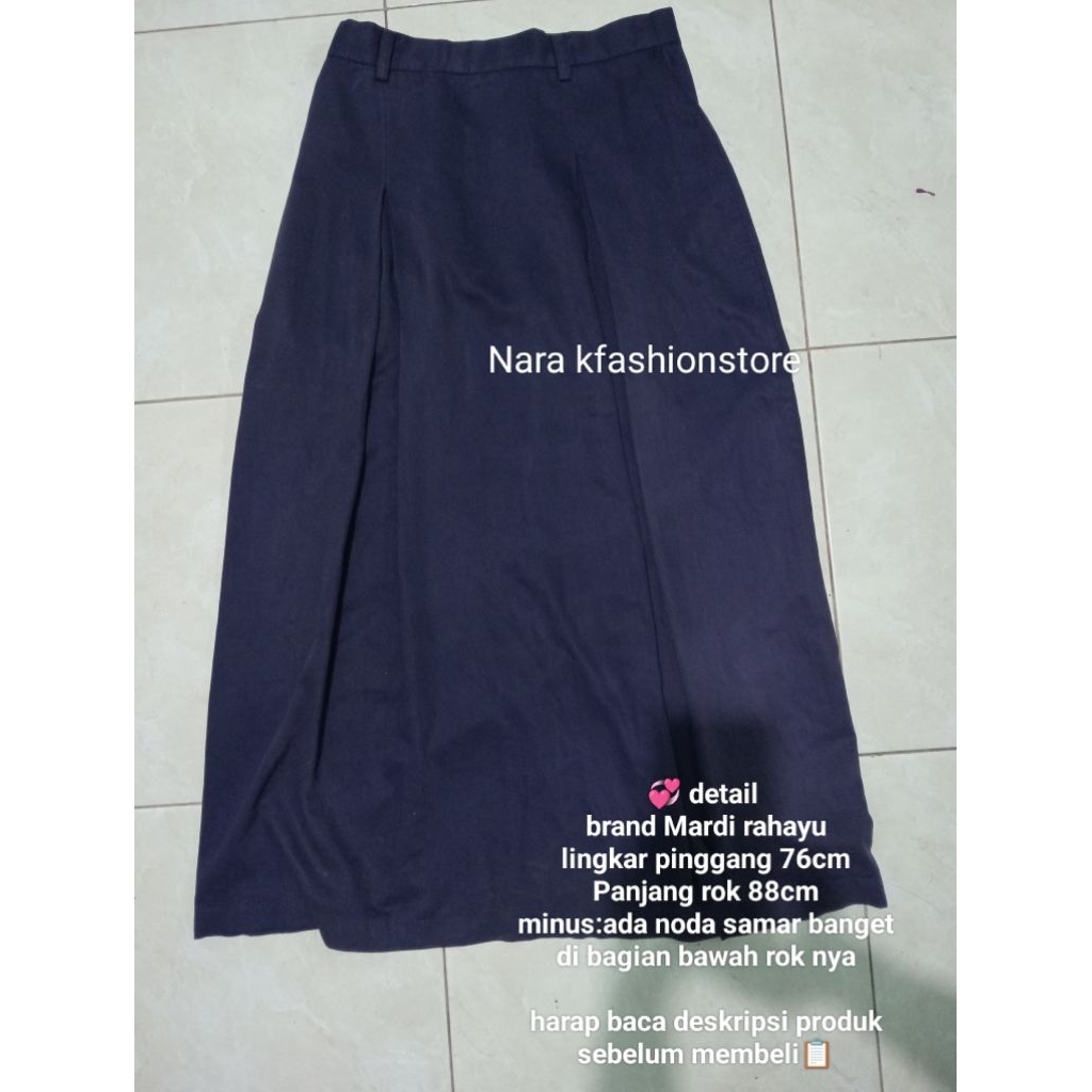 Seragam sekolah MURAH PL/bekas ATASAN PUTIH / KEMEJA/ ROK SMA/OSIS/PRAMUKA CEWE SERAGAM SMA COWO KOM