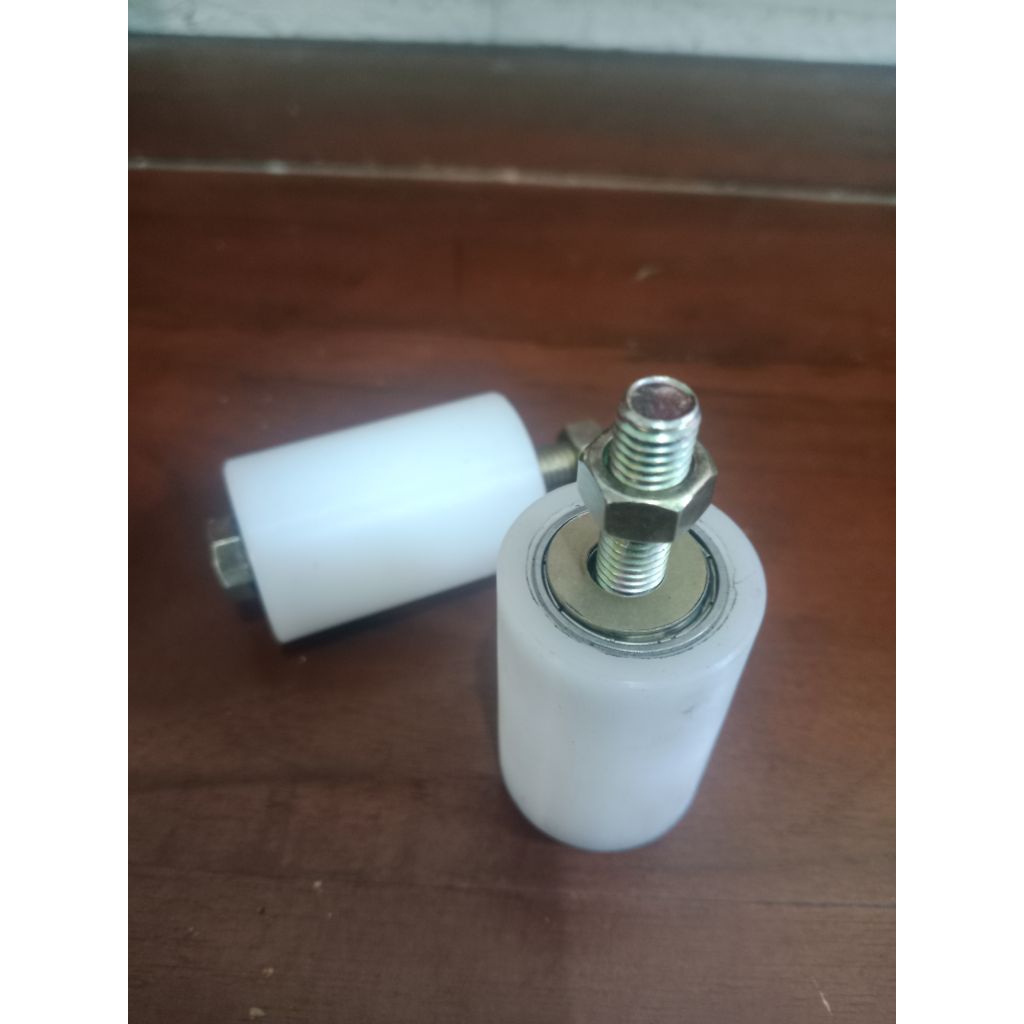 Roda nilon. (35mmx60mm )pintu geser