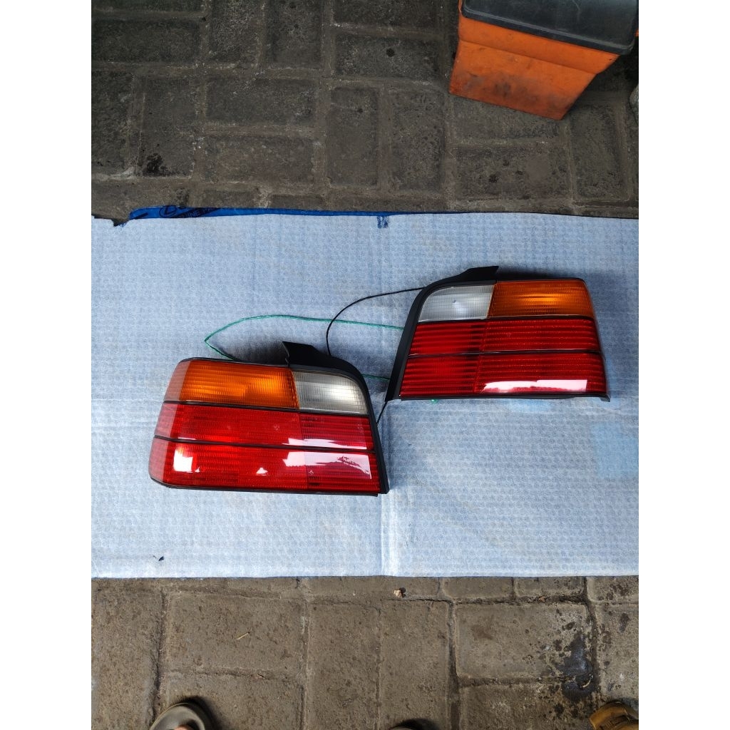 Stoplamp BMW E36 original.