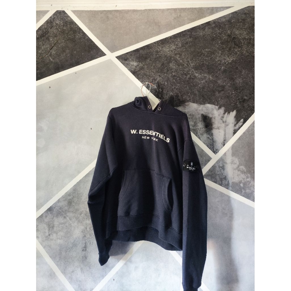 Hoodie w essentials