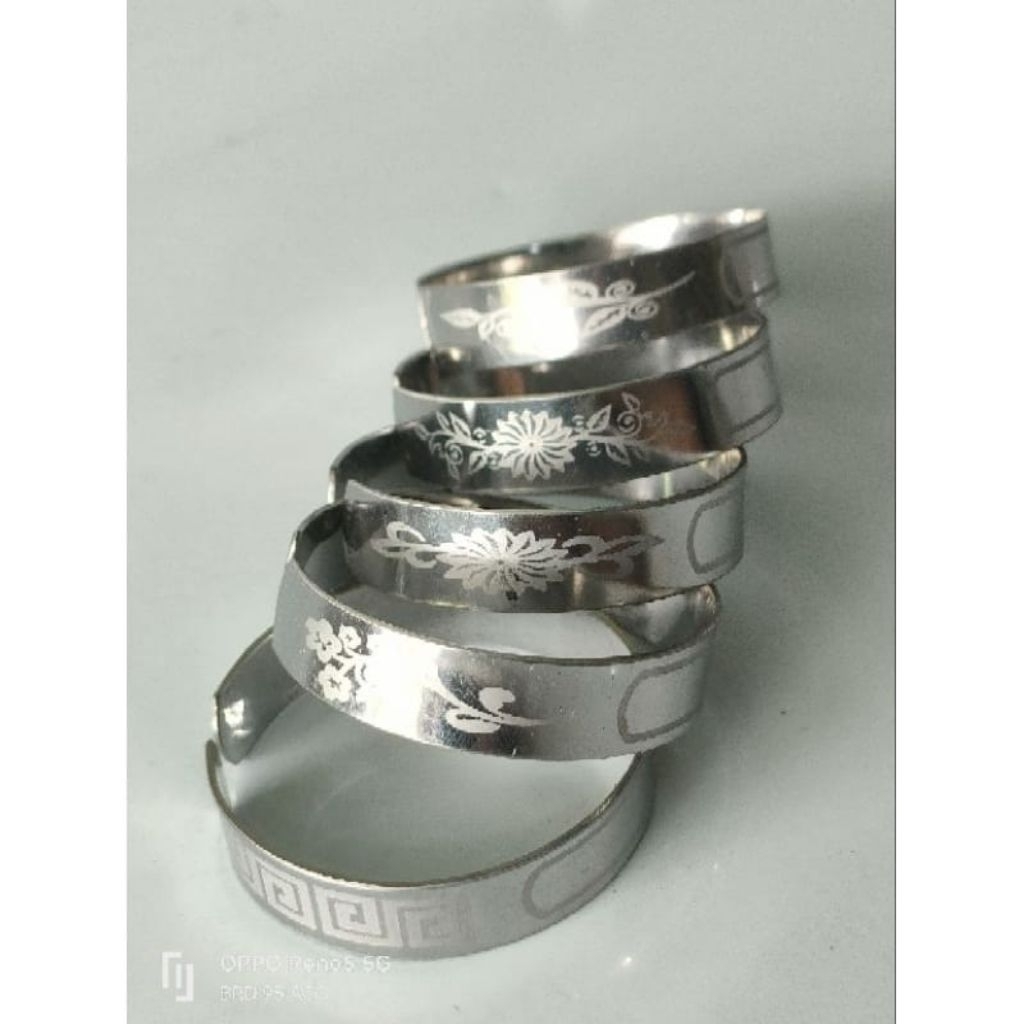 GELANG DEWASA BESI PUTIH 100% ORI MODEL UKIRAN NAGA UKURAN 18 CM GELANG BESI PUTIH BISA UKIR NAMA FR