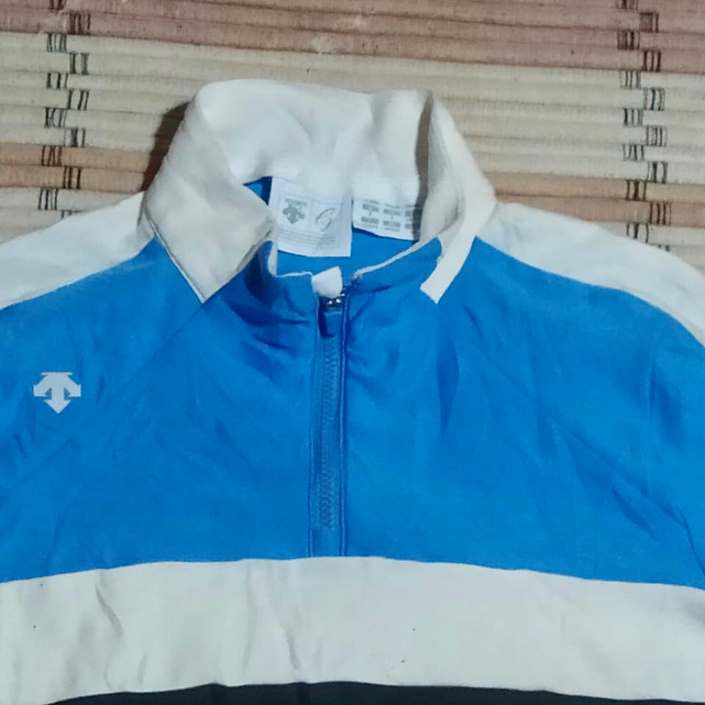 Baju Golf Wanita Kaos Baselayer DESCENTE ATHLETIC  90  Second Preloved