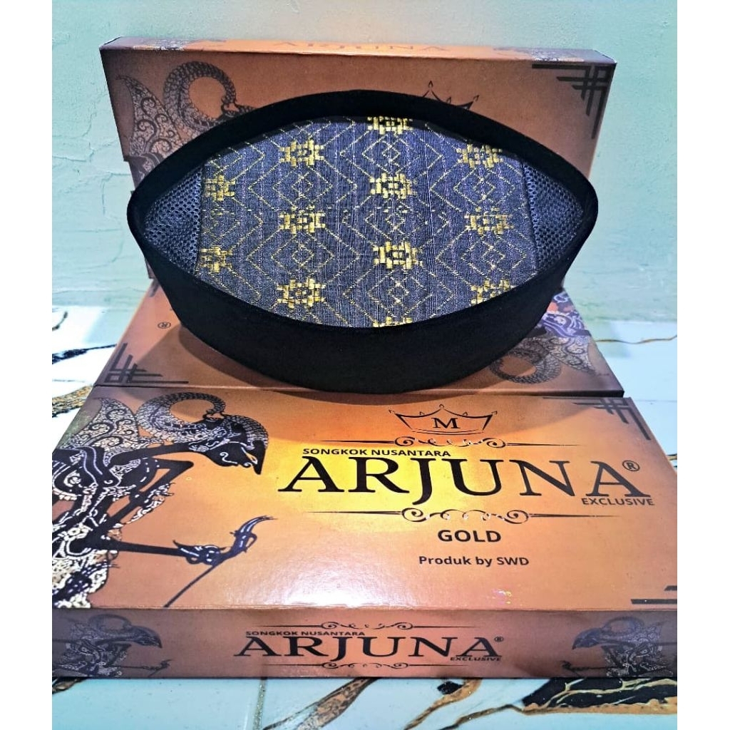 peci songkok ac bludru hitam  atas kain songket