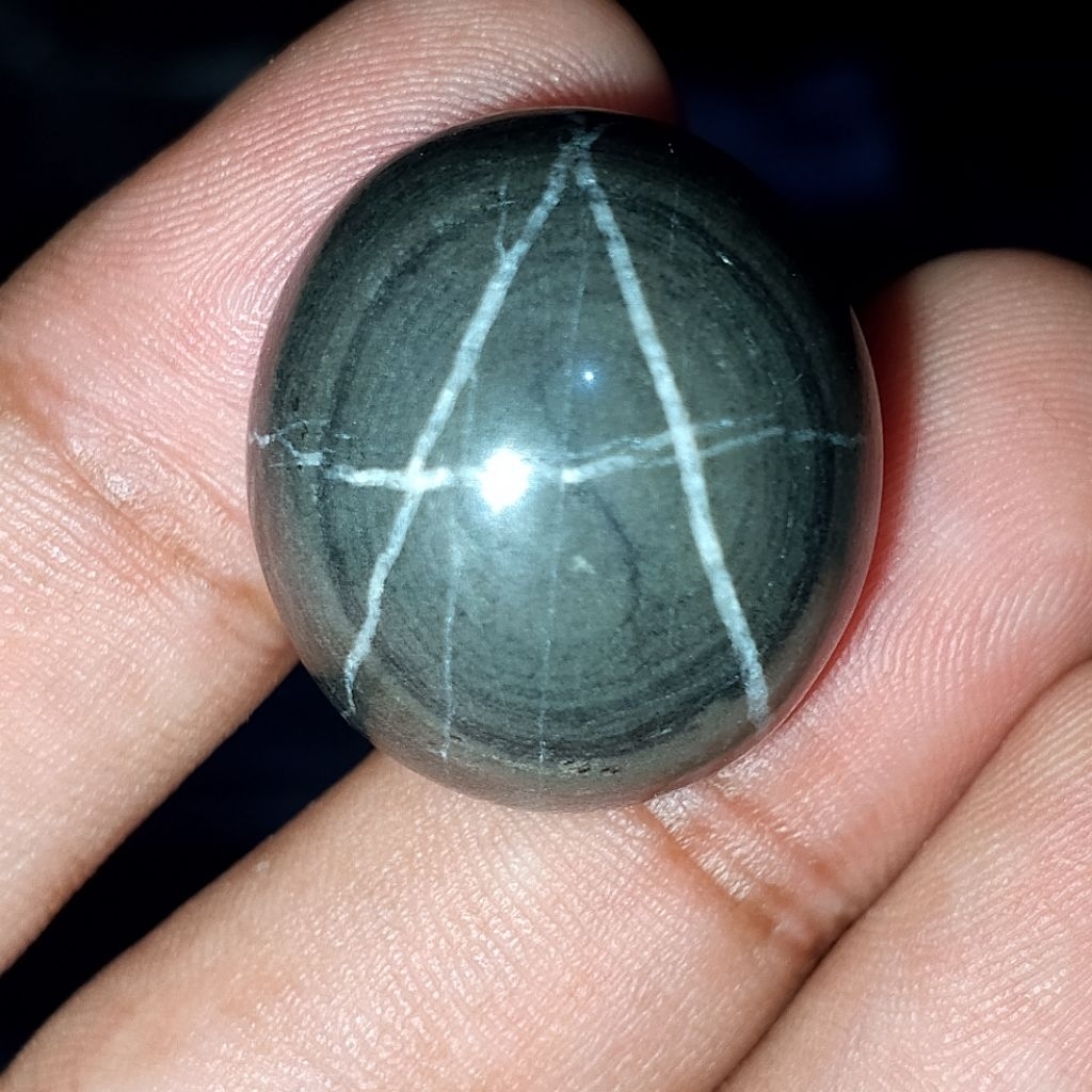 batu tapak jalak huruf A kurung puser bumi langka antik