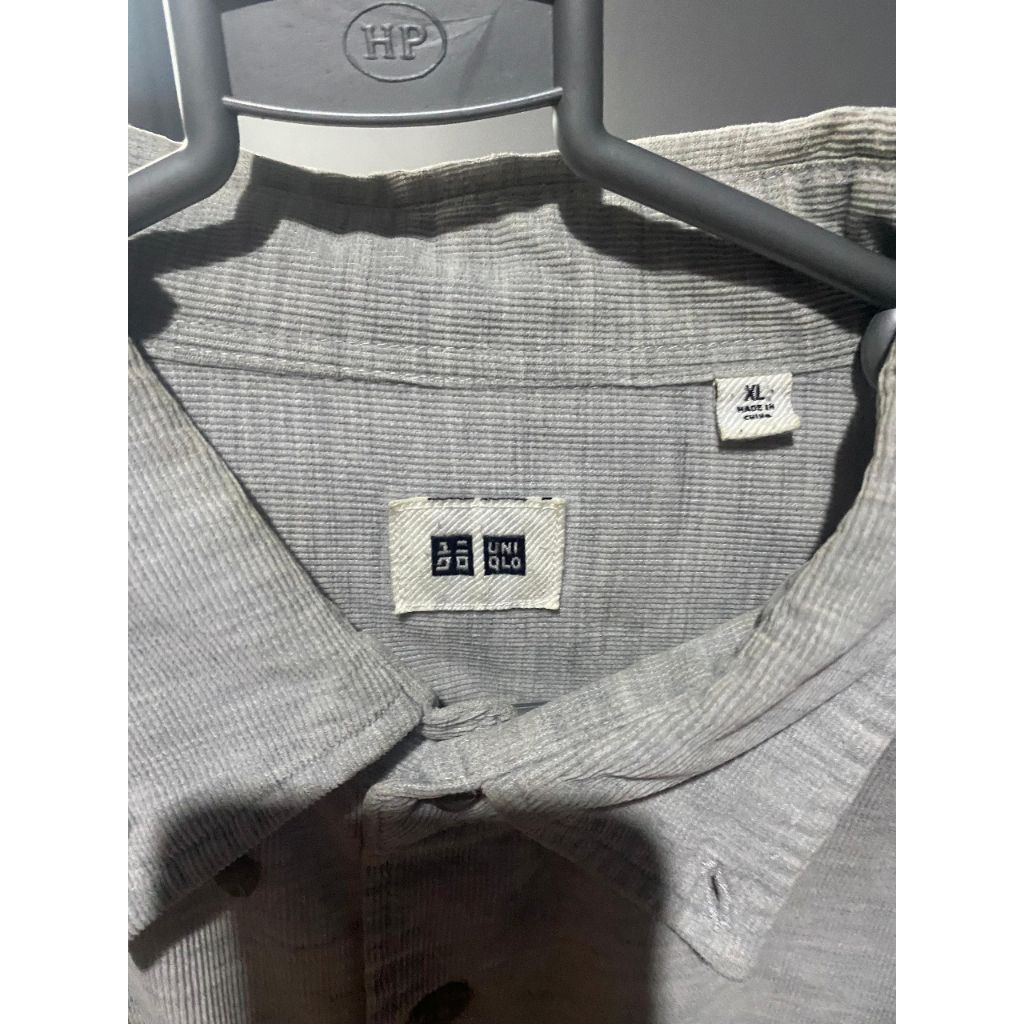 kemeja abu" corduroy Uniqlo