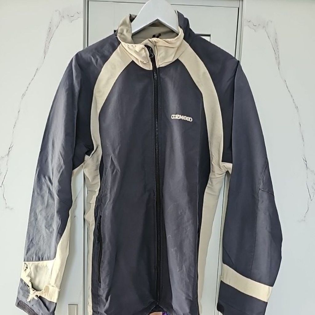 PRELOVED JAKET COZMEED