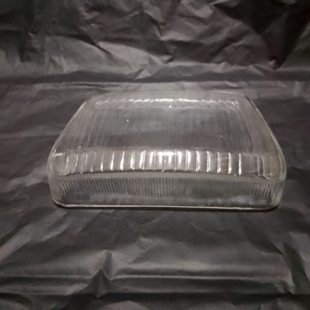 Tutup kaca lampu depan Honda c700 c800 super cup