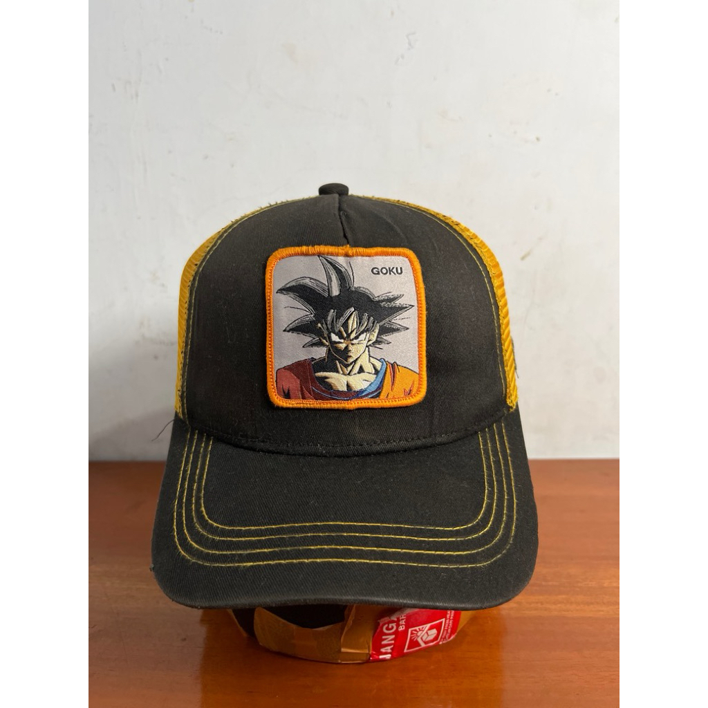 topi capslab x dragon  ball goku original second