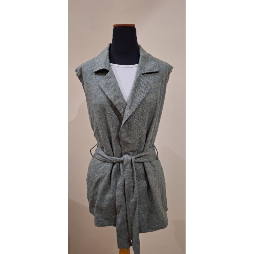 outer apron sage green