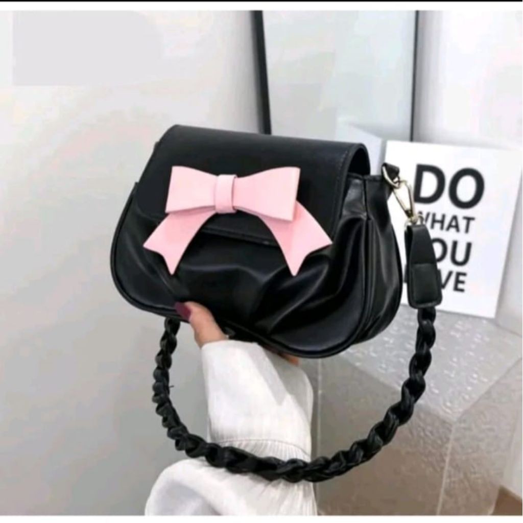 Tas Selempang wanita Sling bag pita Korea style bahan halus lembut dan tidak kaku