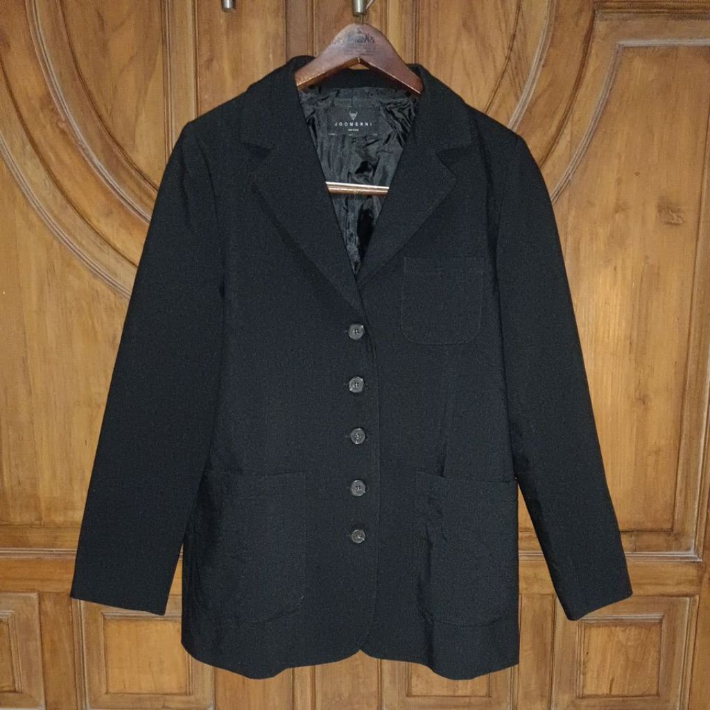 PRELOVED JOOMERNI Blazer Formal Wanita Hitam Bigsize LD 100