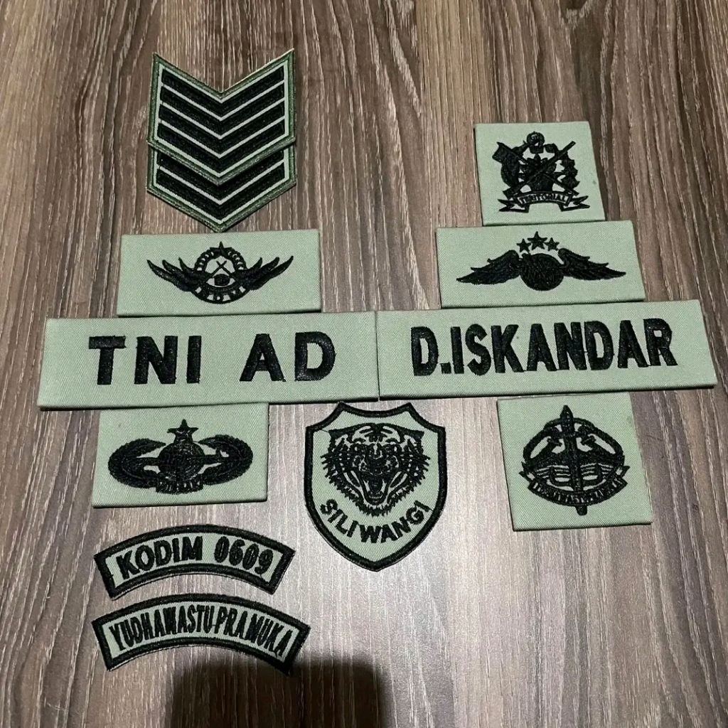 Brevet bordir tni warna sage