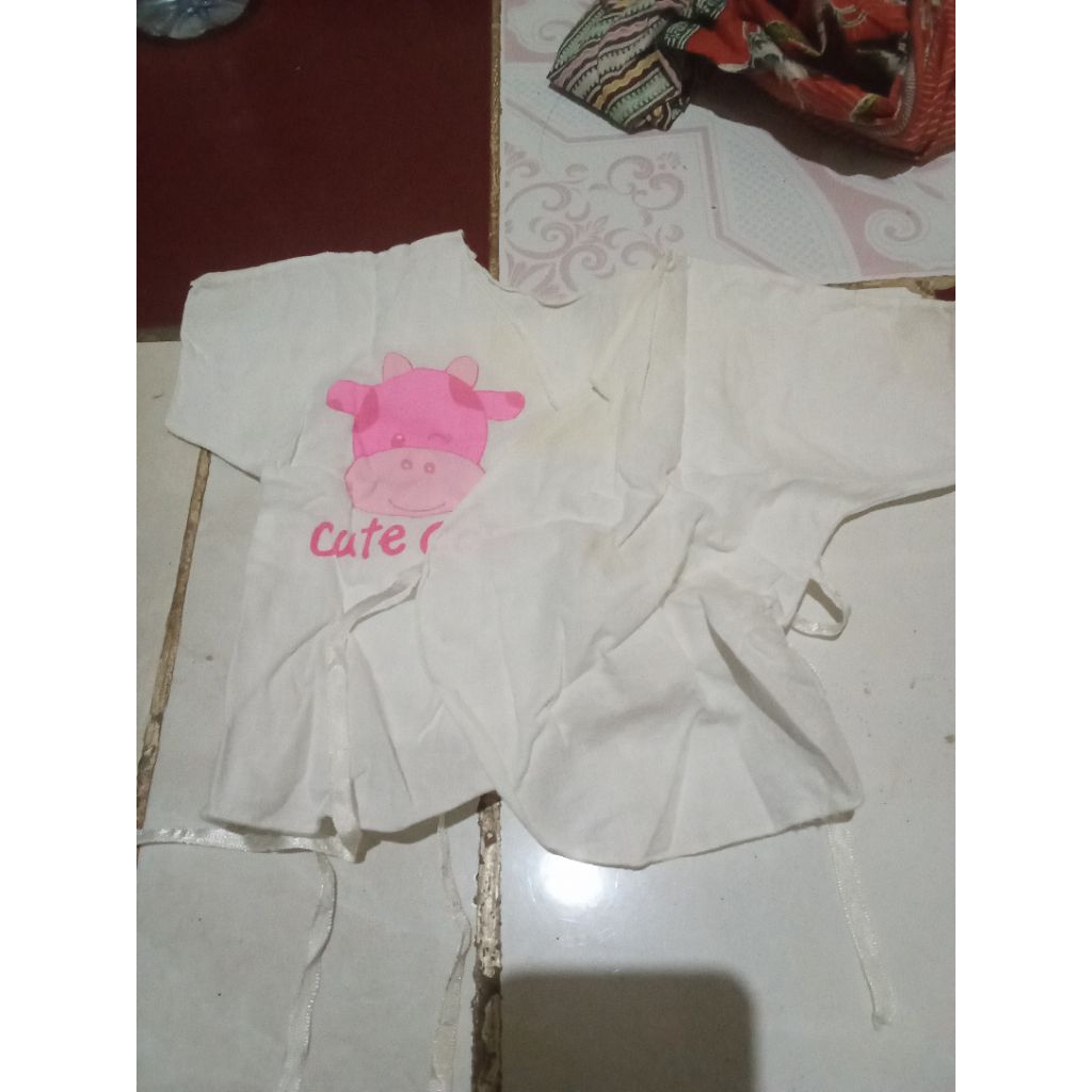 baju bayi bekas