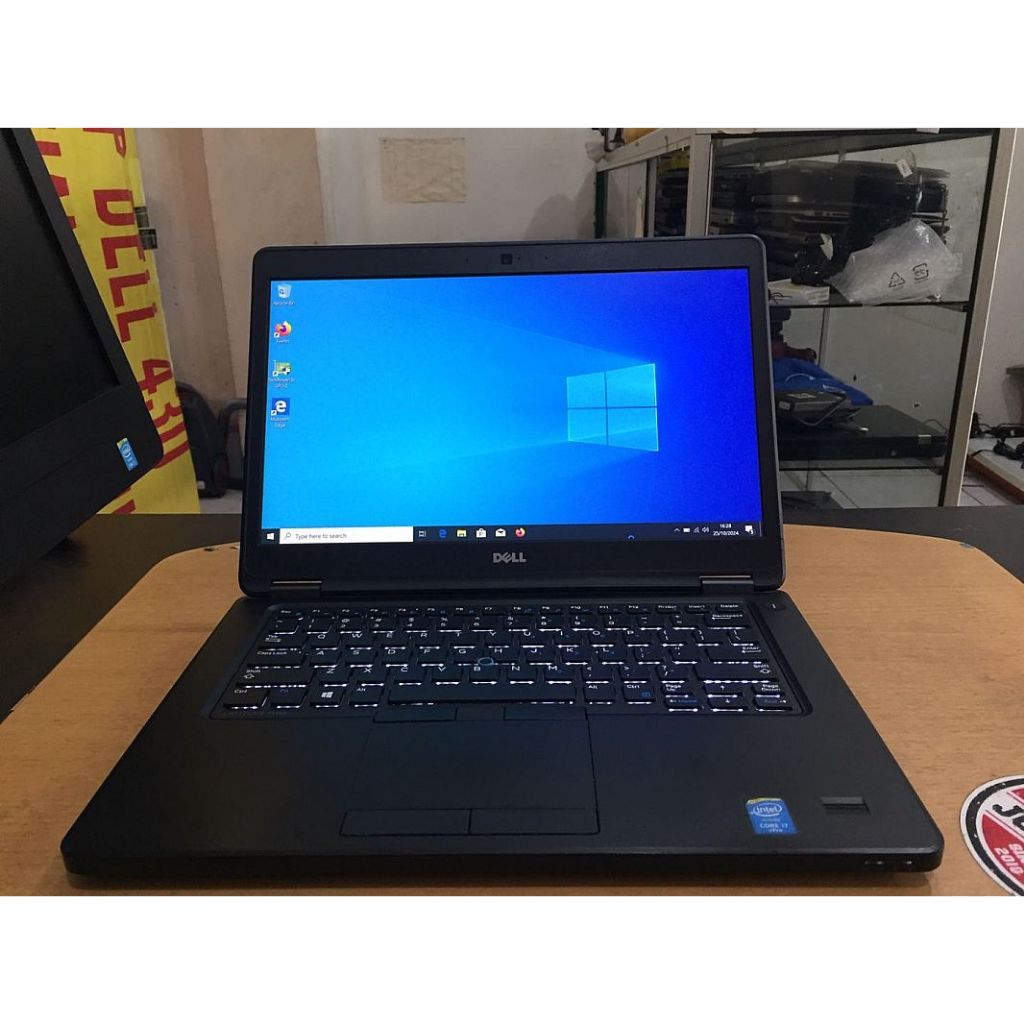 Laptop DELL Latitude E5450 Core i7 Ram 8GB SSD 256GB Nvidia 2GB Mulus
