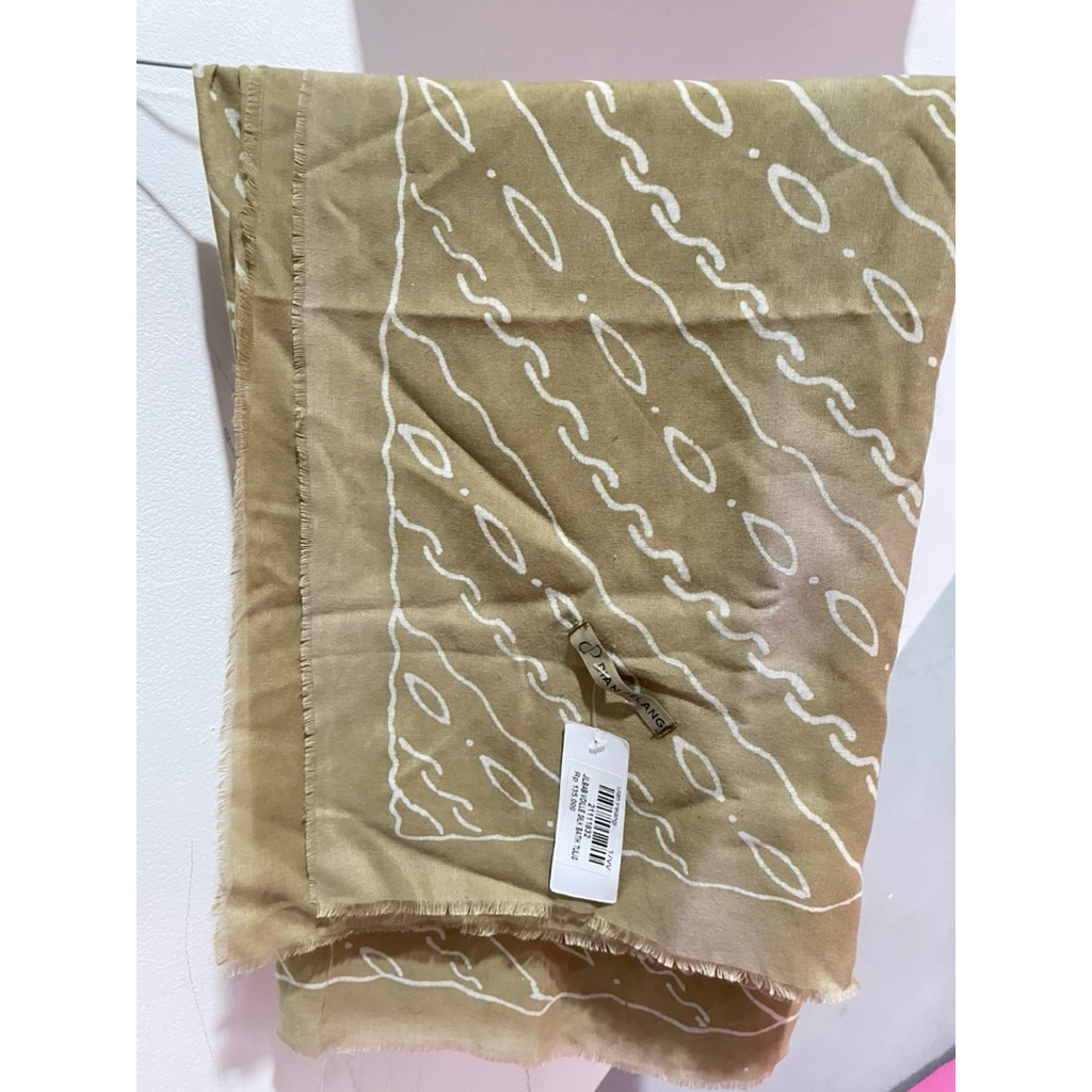 Dian Pelangi Scarf