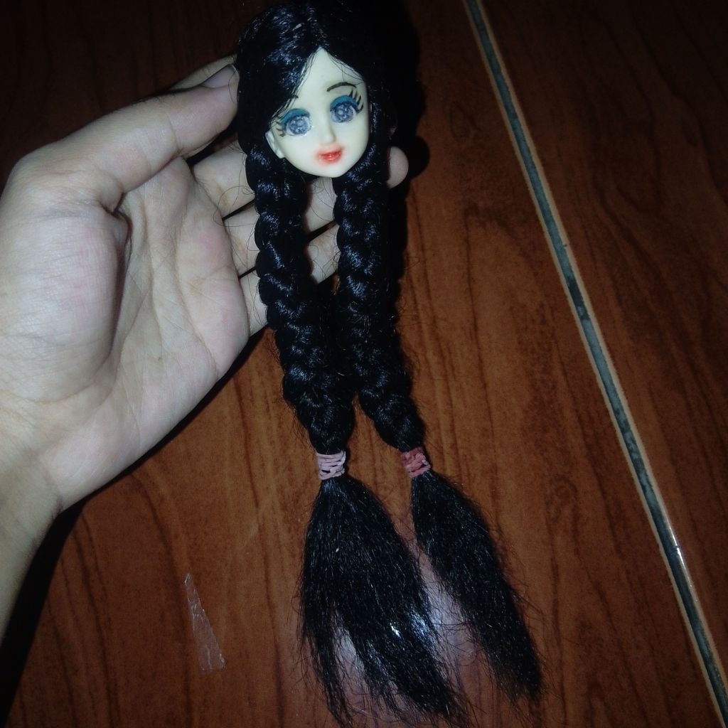 Boneka doll Barbie rare vintage world jenny Mimi world ooak anime licca bratz pirang hitam second ju