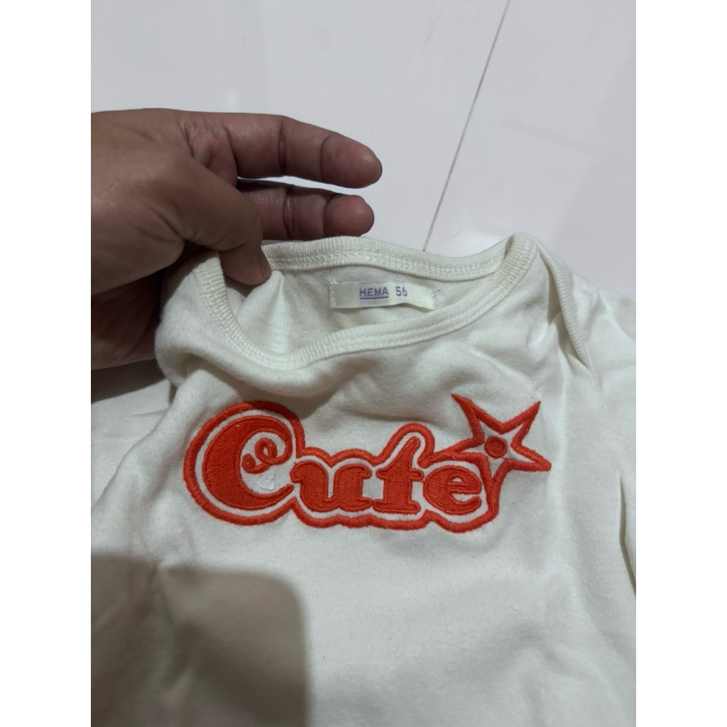 Preloved Kaos Putih HEMA 0-3 m