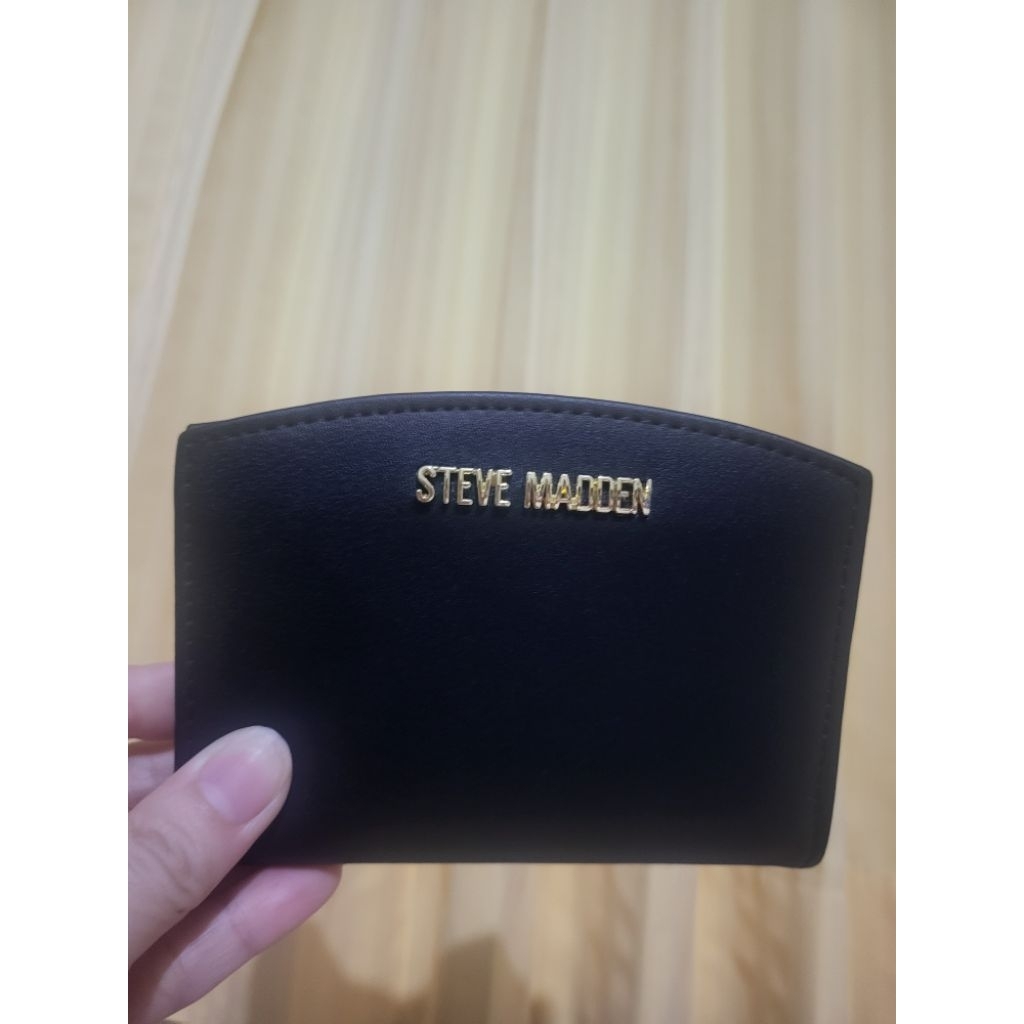 Steve Madden Key Wallet