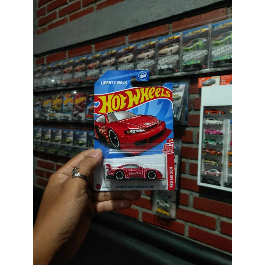 hw lbwk red edition CUSTOM beserta card