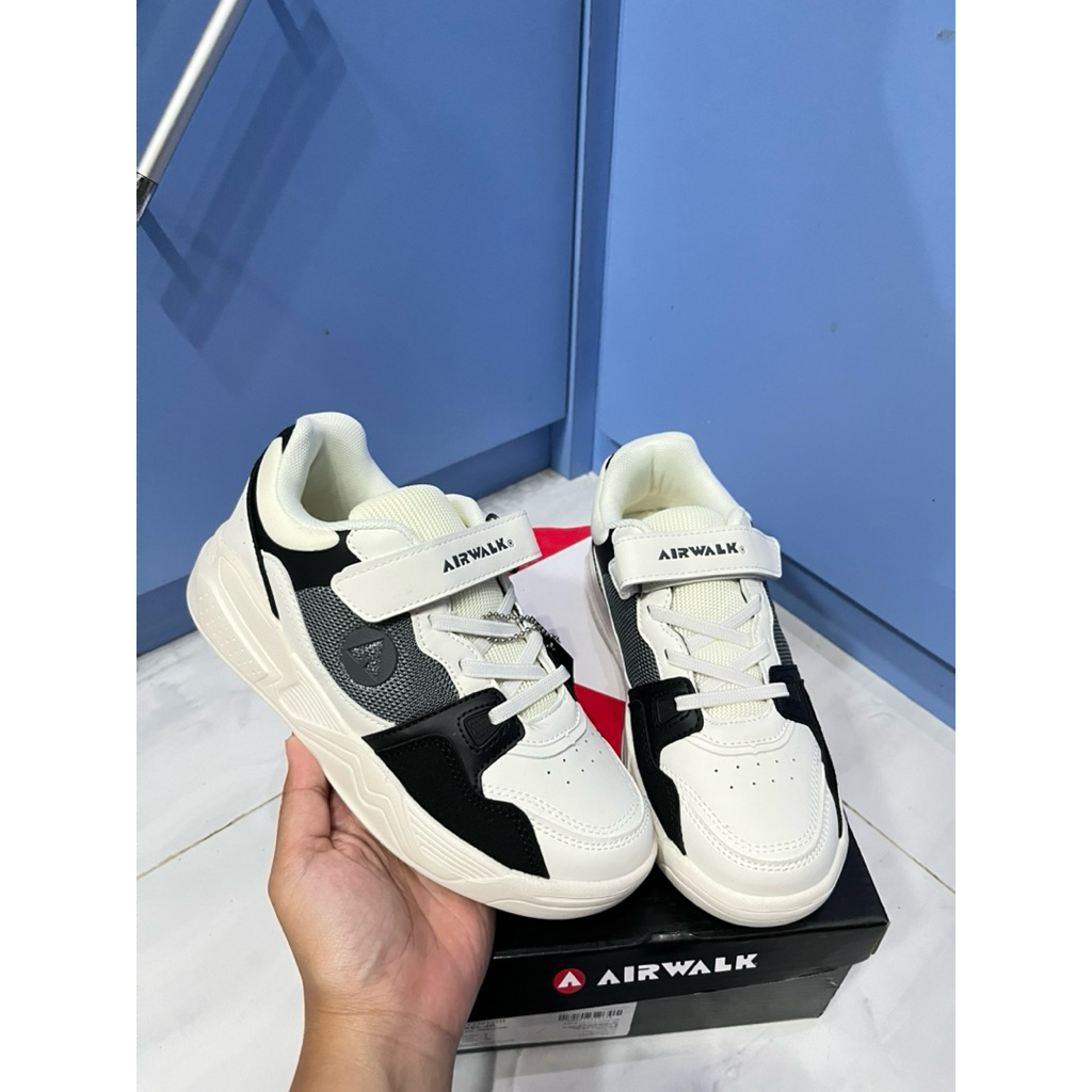 Sepatu Airwalk kids putih mix abu2 - hitam ukuran 30, 31, 34, 35 sale 70% (DREXEL JR)