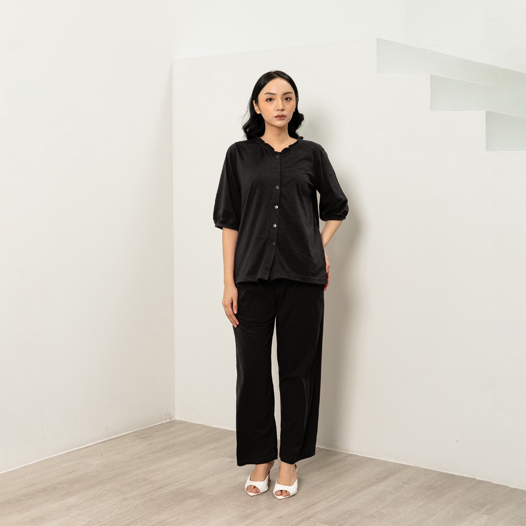 FOREVER SWEET One Set Caitlin Setelan Wanita