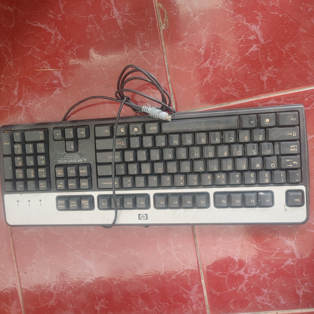 Keyboard komputer PS2 HP rusak