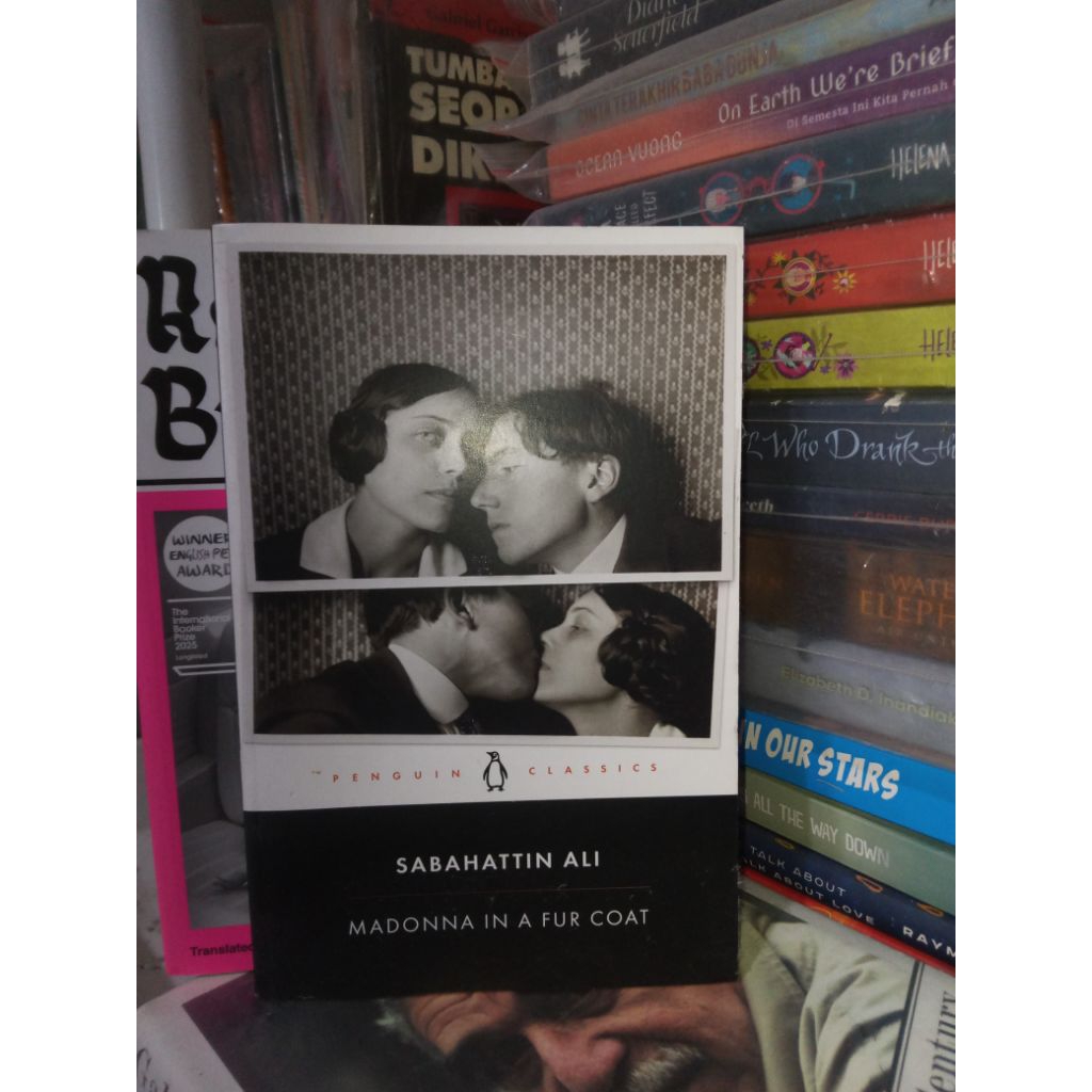 PRELOVED BOOK ORIGINAL MADONA IN A FUR COAT SABAHATTIN ALI BUKU BEKAS BAHASA INGGRIS
