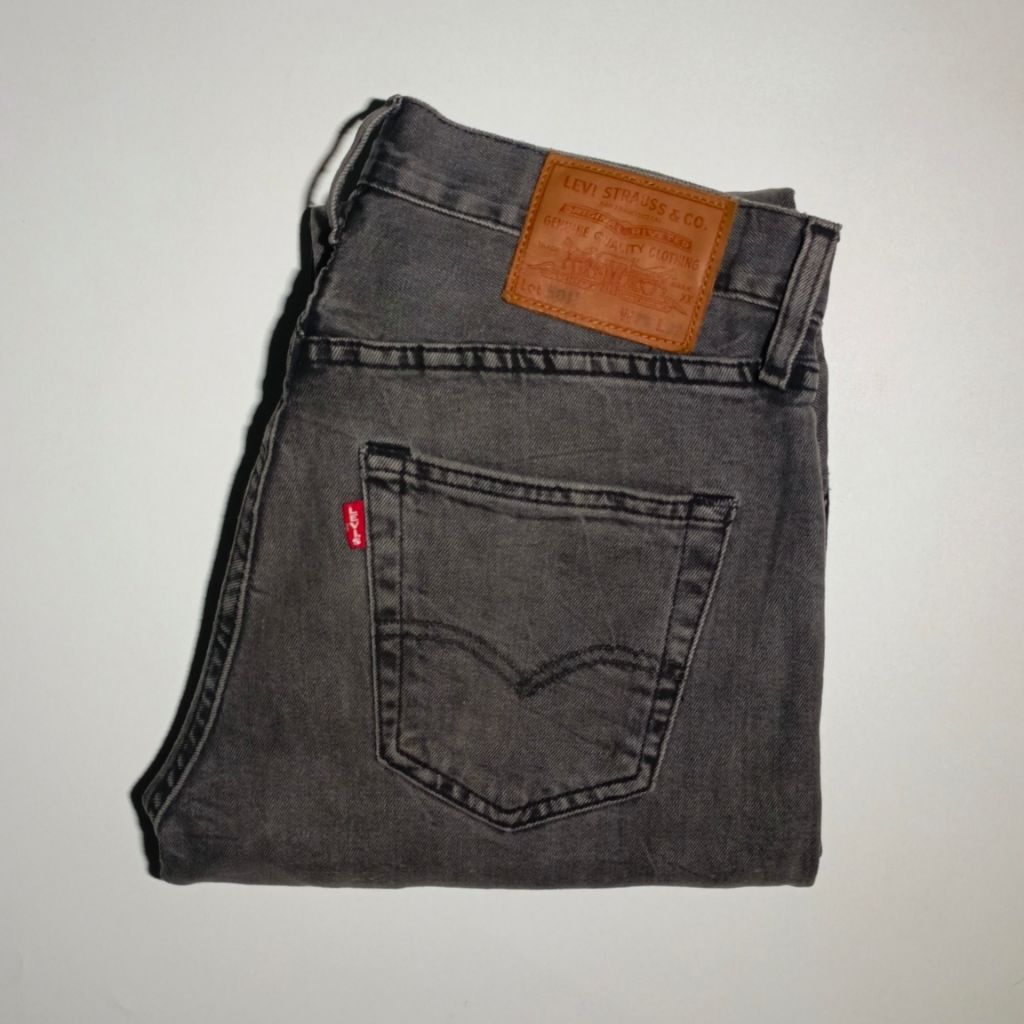 501 grey jeans second