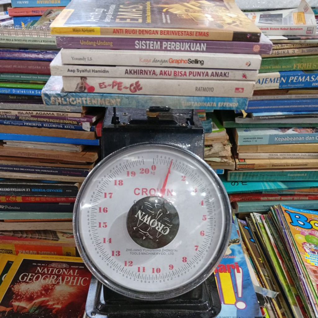obral buku bekas 1 kilo 6 buku Rp 35.000 bekas asli