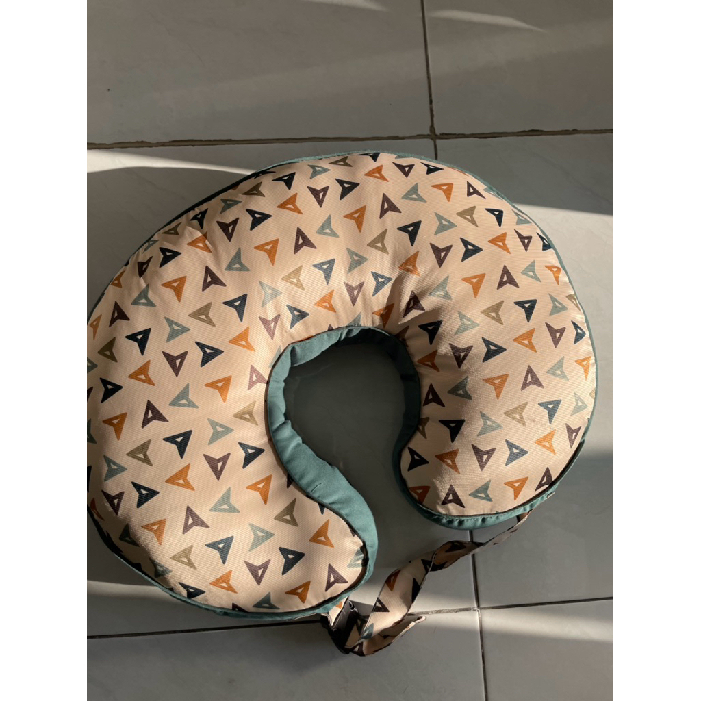 Preloved Bantal Menyusui "Moms Baby"