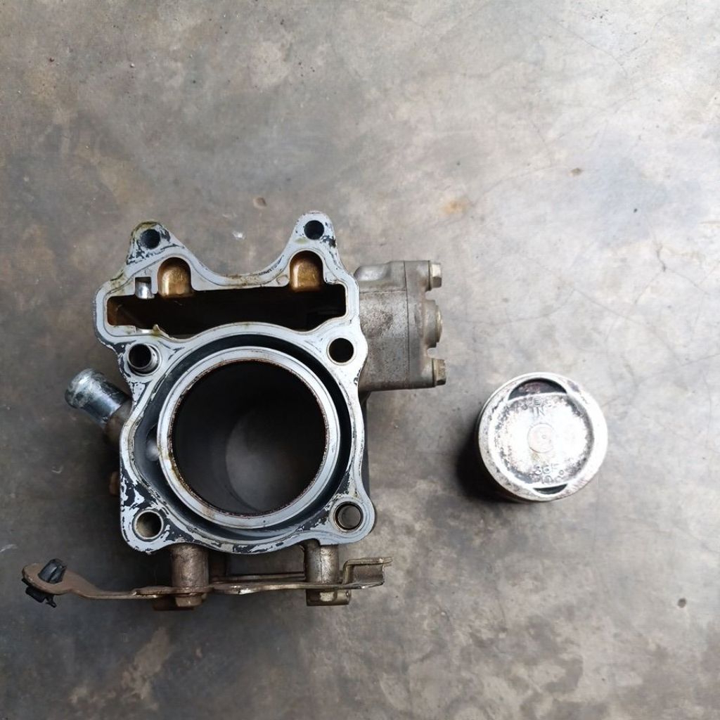 Boring,Bureng,Buring,Block Sekher,Stang Seher ,Cylinder Head Siap Pakai Standart 0 Vario 150 LED New