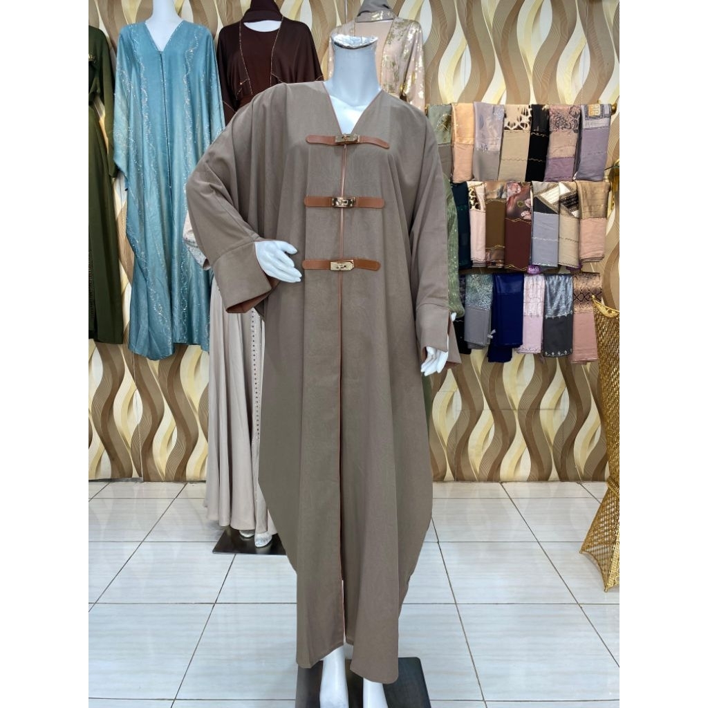 Abaya Model Kaftan/Kelelawar Motif Embos
