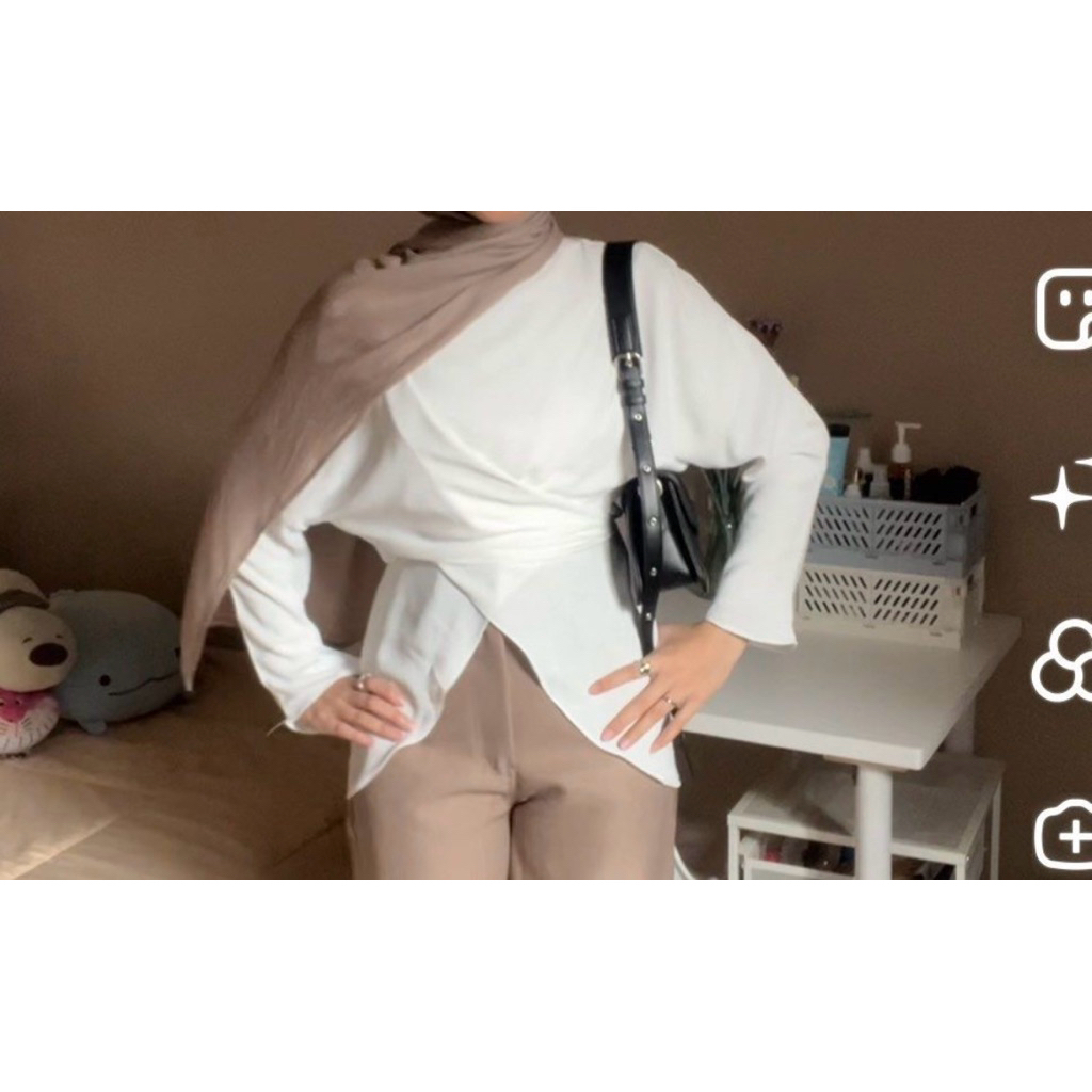 preloved bling it on leiya top