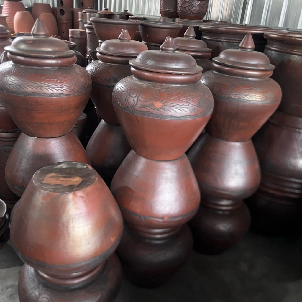 Gentong Ukir 20-25L Air Wadah Beras Pajangan Taman Gerabah Tanah Liat