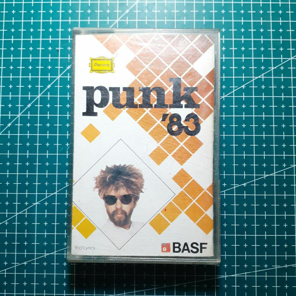 Kaset VA - Punk '83 (New Order, A Flock Of Seagull, The Cure, Yazoo, The Police, Eurythmic, etc)