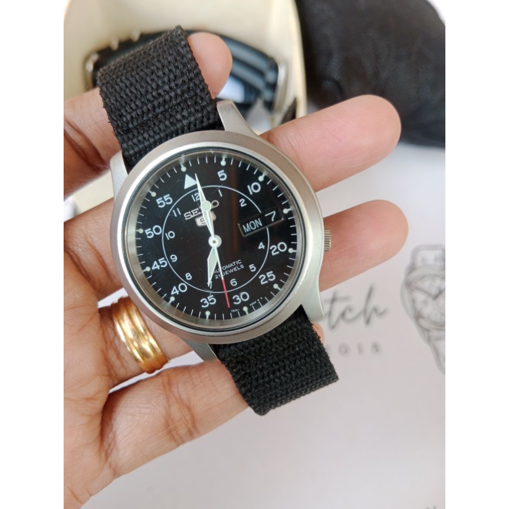 Seiko 5 SNK809 black military militari