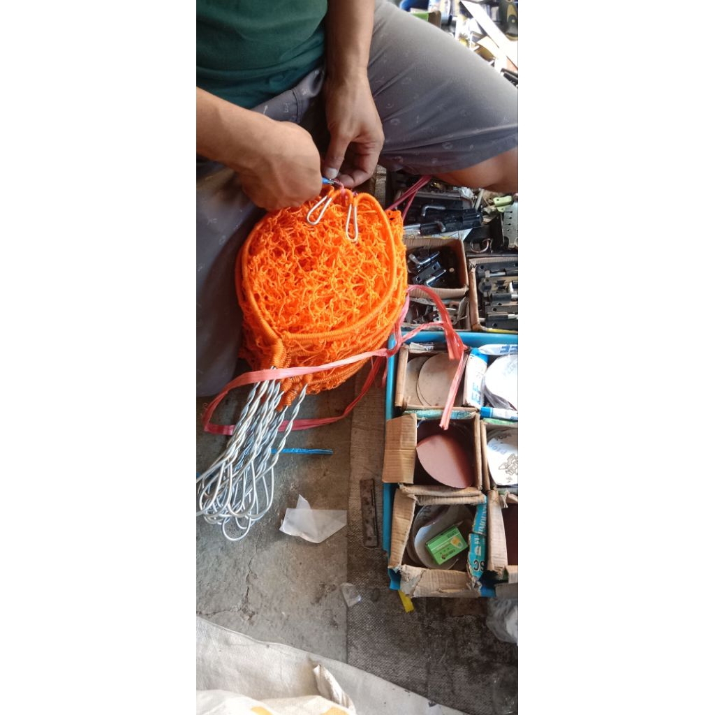 orok orok pemetik buah