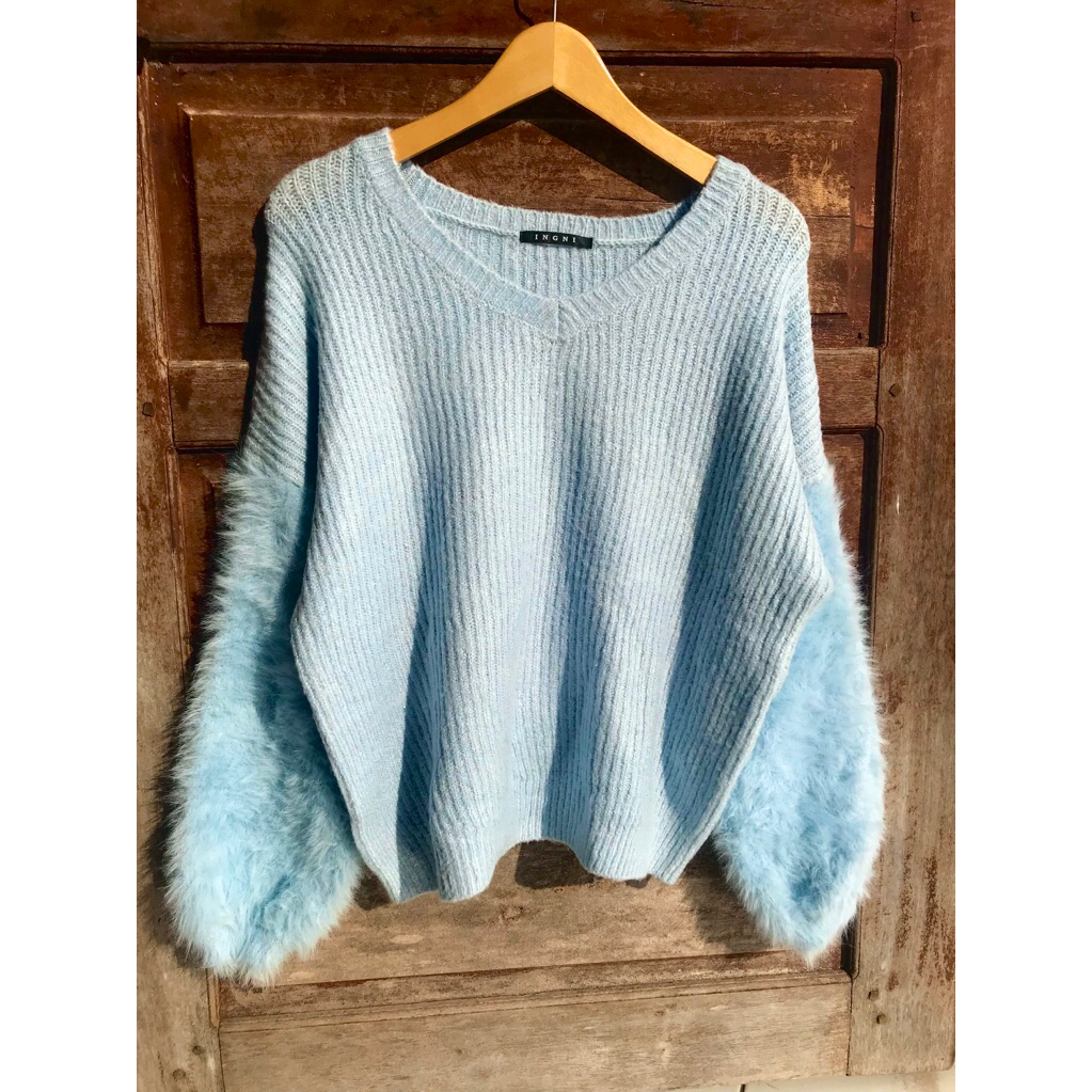 Sweater INGNI tangan balon bulu" Anggora