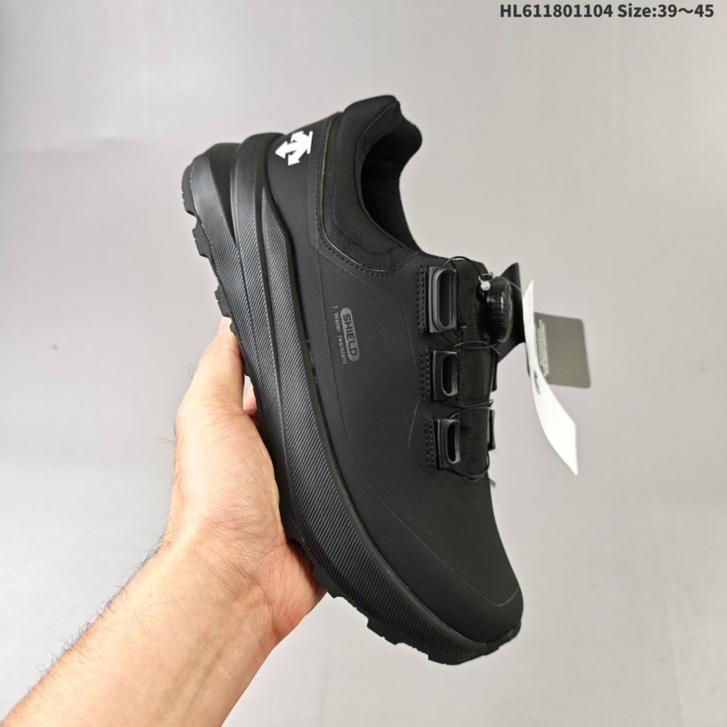 DESCENTE DUALIS WP Urban Commuter GORE-TEX Sepatu Lari Trail Pria yang Stylish, Nyaman, Anti-Selip, 