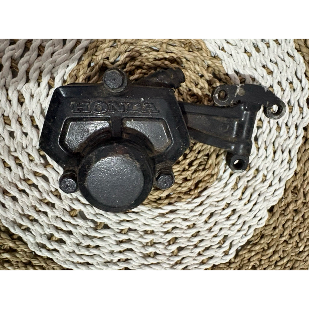 Kaliper depan GL100 (ori copotan)
