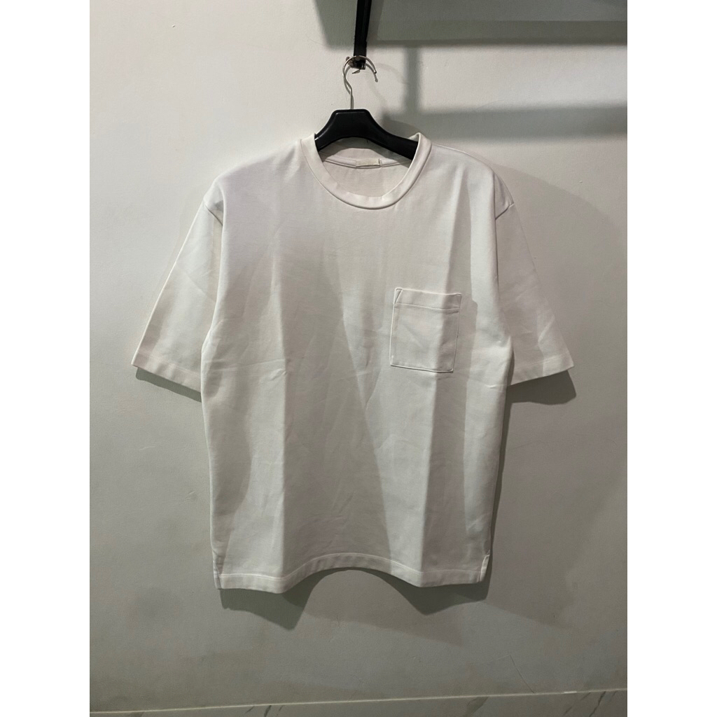 GU pocket Tshirt