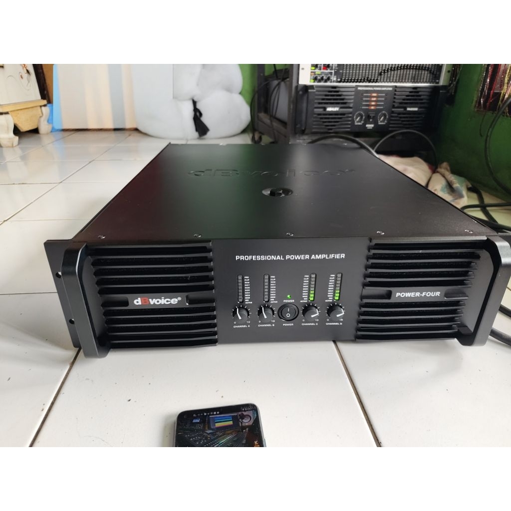 power db voice power four