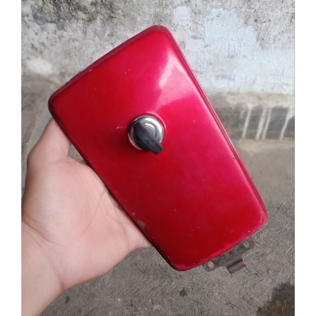 tutup kotak tangki set kunci GL100 original second