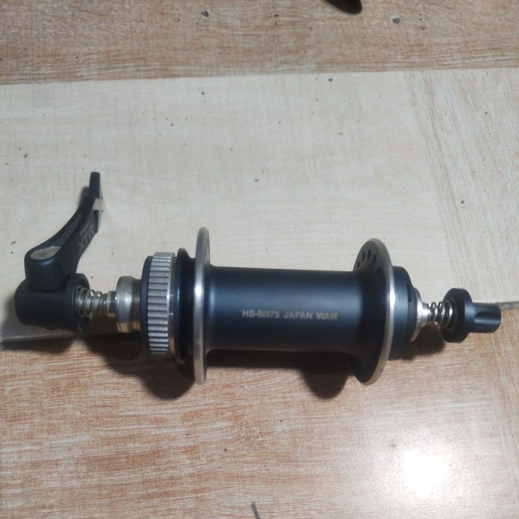 HUB SHIMANO XTR M975 DISC BRAKE CENTERLOCK 36 HOLE QR