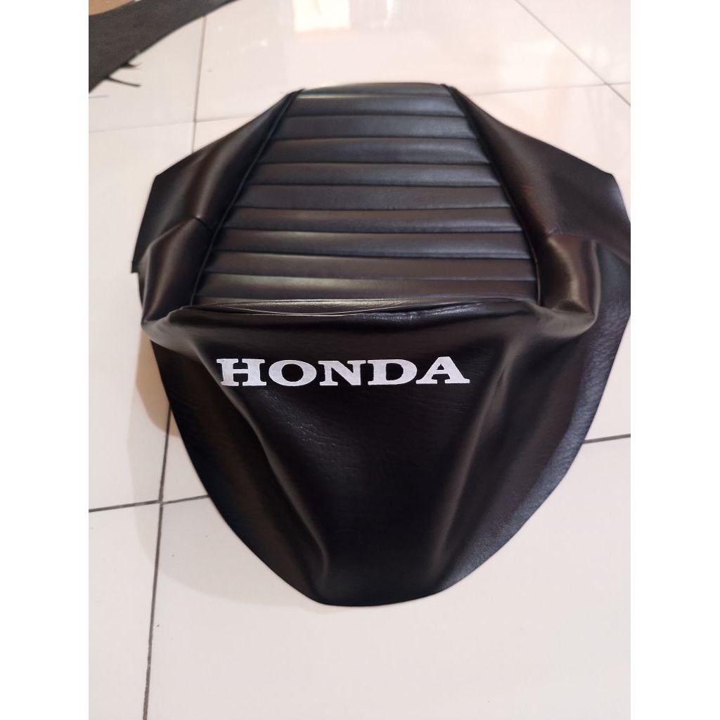kulit jok/sarung jok cb psp/cb dilan/cb 100/cb standart model garis timbul