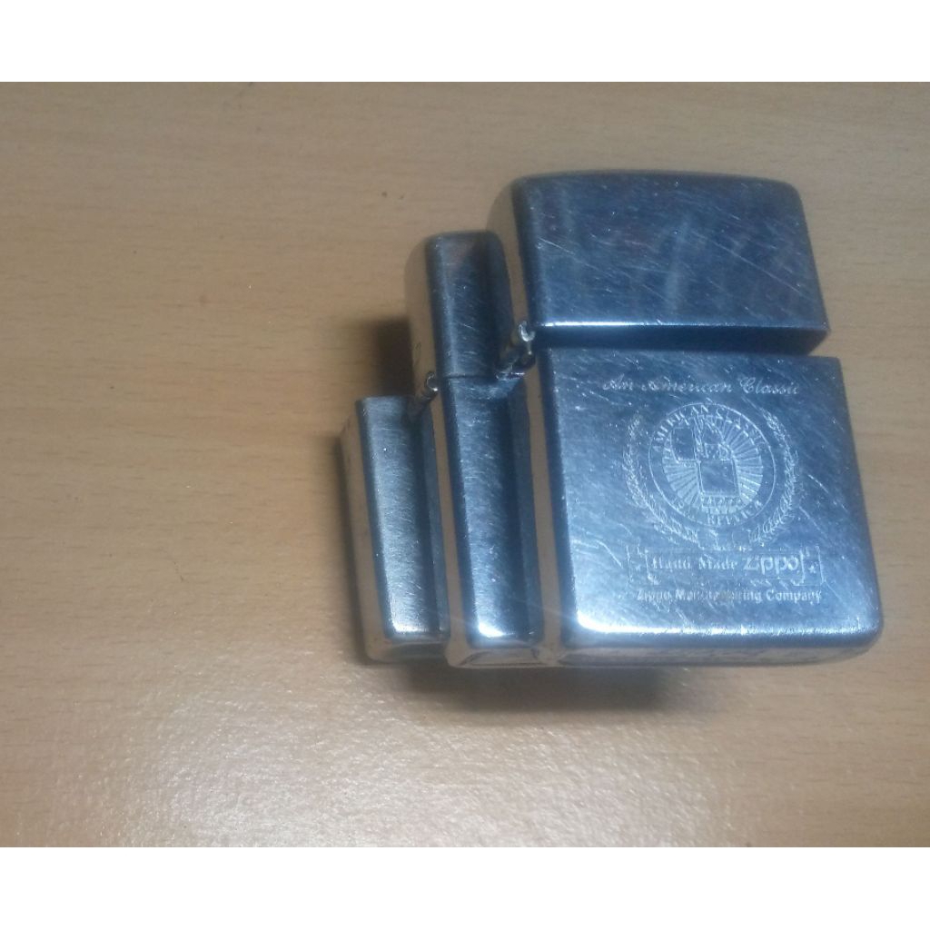 Tiga Case Zippo HPC Romawi