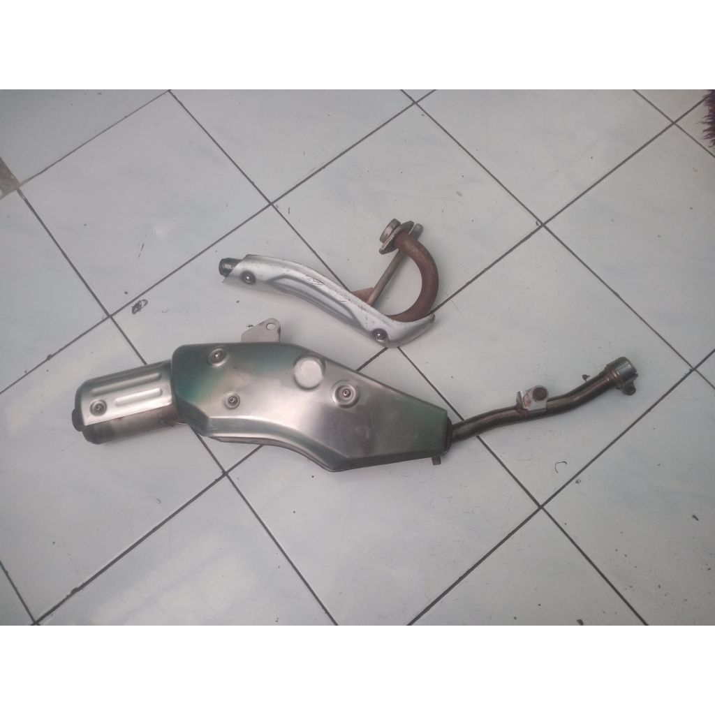 knalpot kenalpot Kawasaki KLX 150 L original knalpot standar KLX 150 L