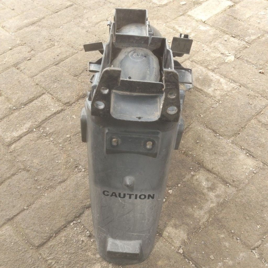 spakbor belakang Tiger 2000  bekas original