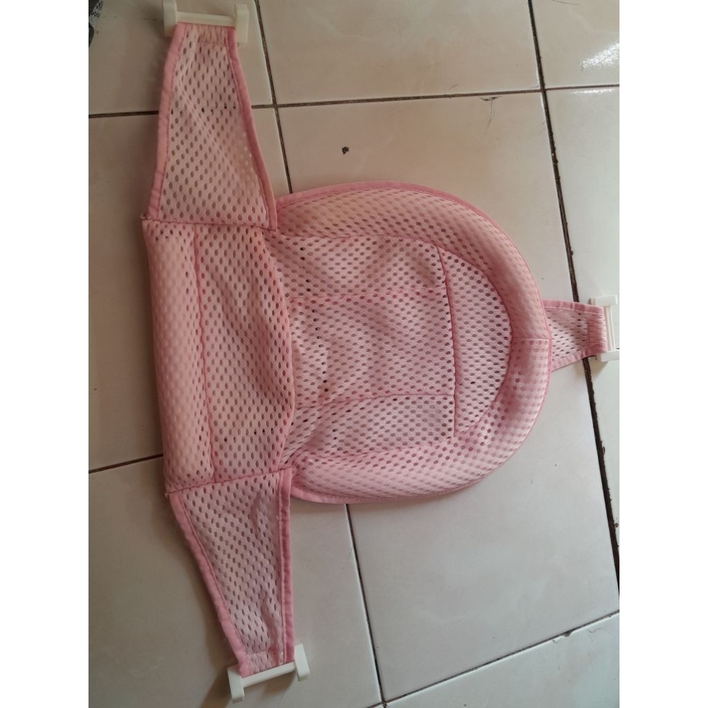 Jaring alas duduk bak mandi bayi