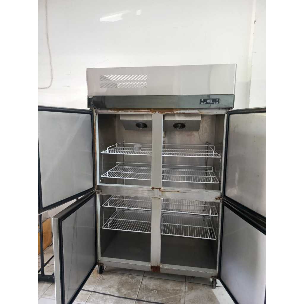 S/S UPRIGHT FREEZER 4 PINTU BEKAS